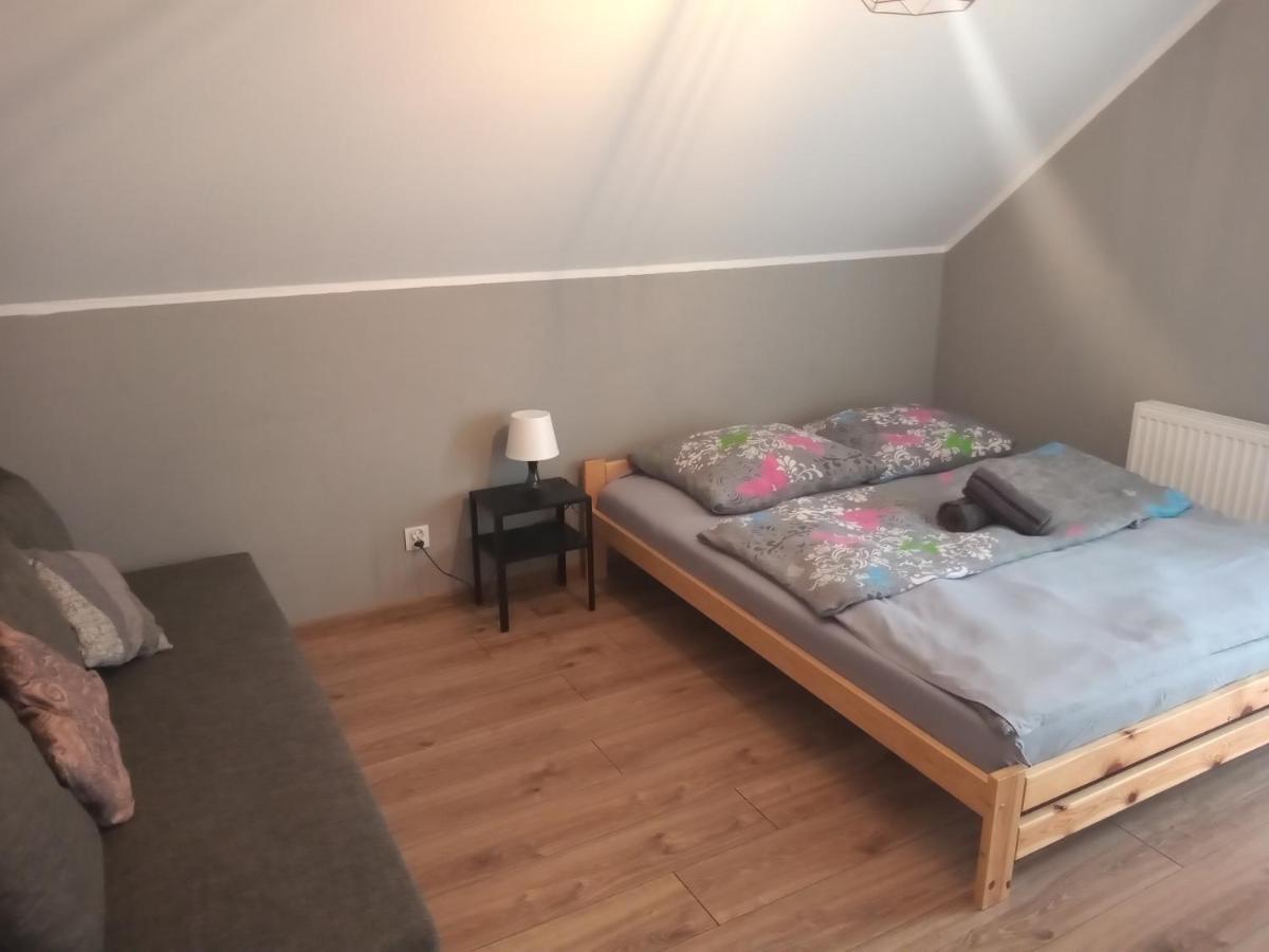 Noclegi. Pokoje Goscinne Gabriela Zator Bagian luar foto